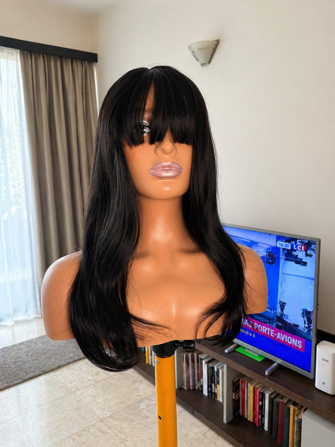 dvn INES – Perruque T-part 20" Noir avec frange (lisse, effet naturel)